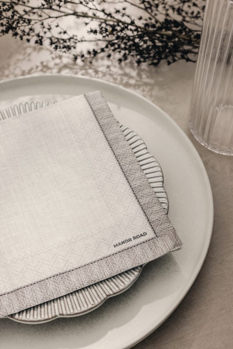 Fringed Beige Napkins – Dinner